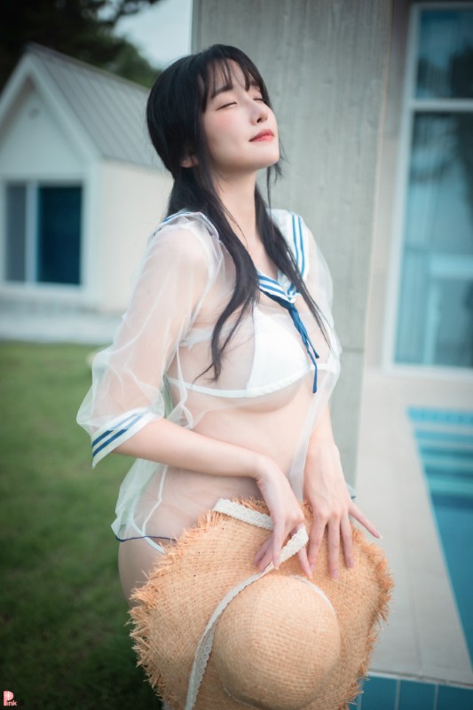 Ahrin Vol.3 [BIKINI DAY] preview 10