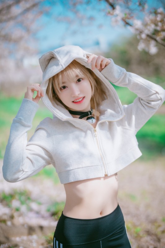 HaNaRi’s [Loose and Tight : Adidas Stripes] preview 6