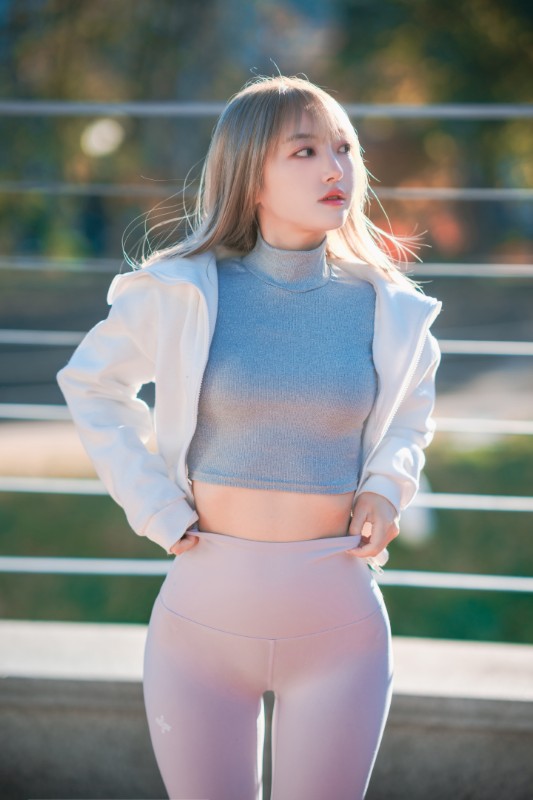 HaNaRi’s [Loose and Tight : Silver] preview 10