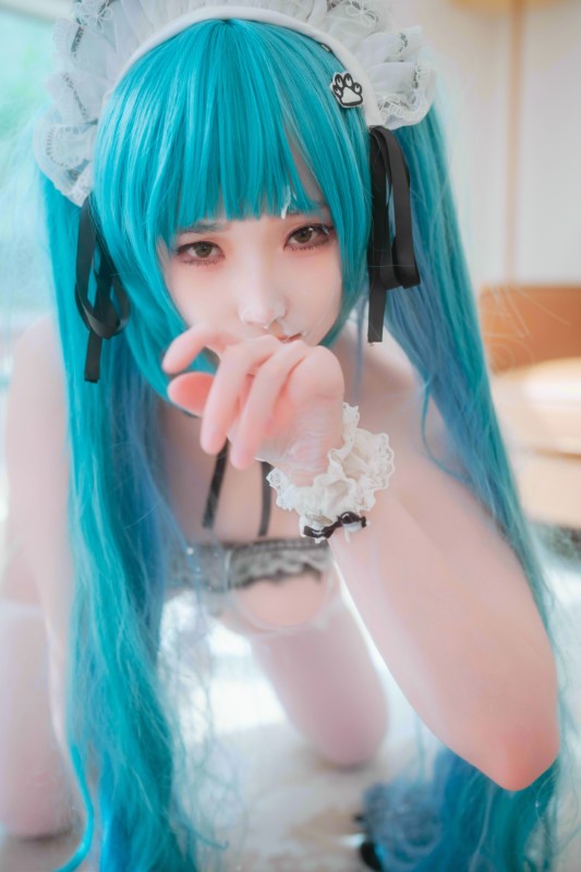Bambi’s [Nikke : Privaty – Unkind Maid] preview 12