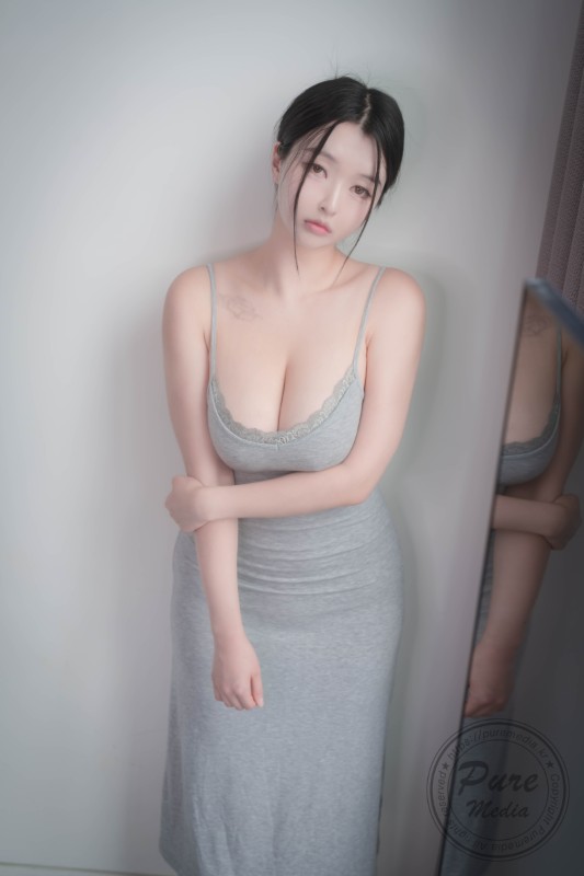 Suji Vol.297 [Look Extremely Voluptuous] preview 8