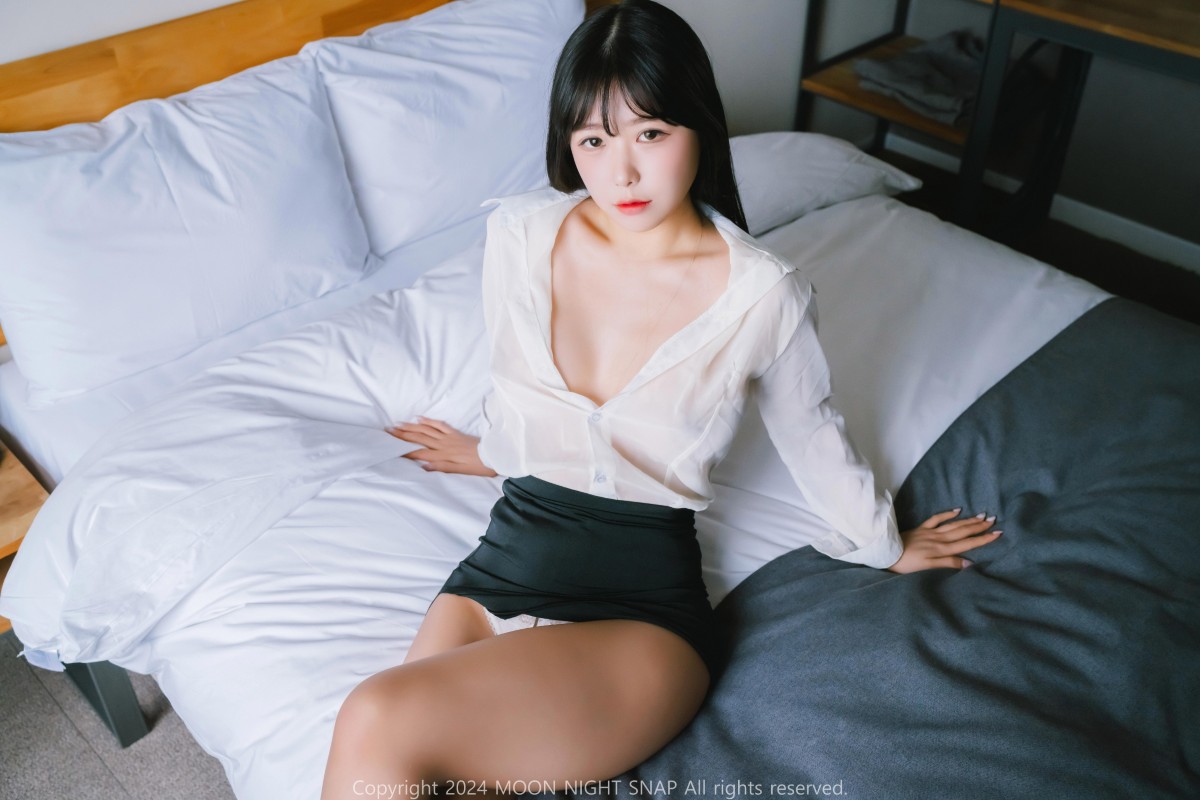 Uhee Vol.457 – [Her Privacy] preview 9