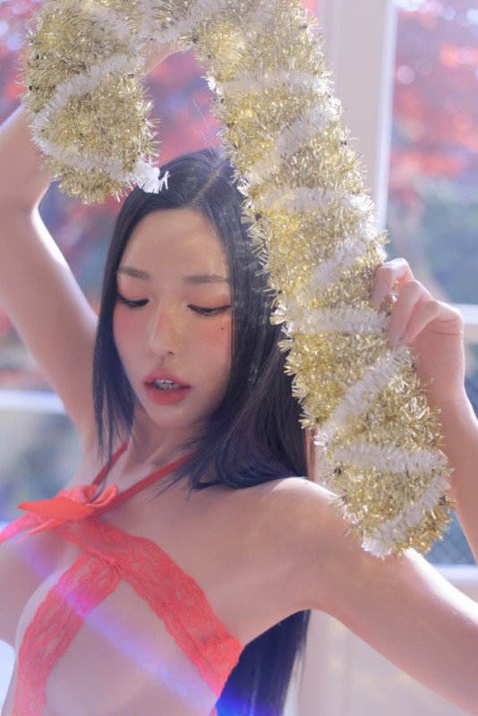 Donggeuran – [Merry Santa] preview 10