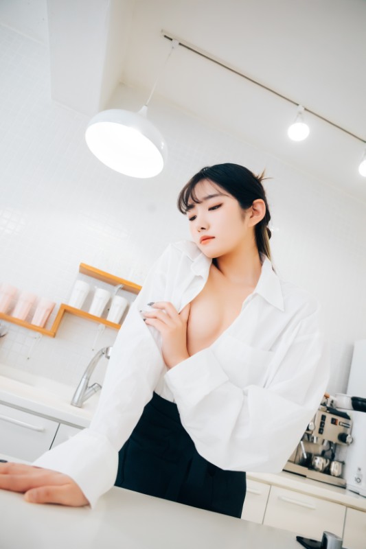 SonSon – [Nude Apron] preview 10