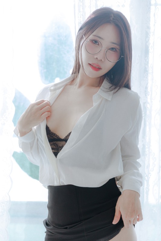 Eun – [Office Girl] preview 10