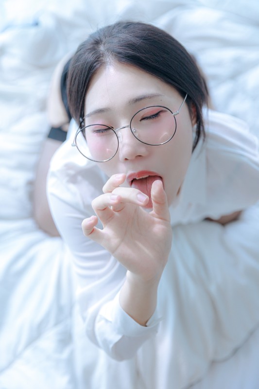 Eun – [Office Girl] preview 7
