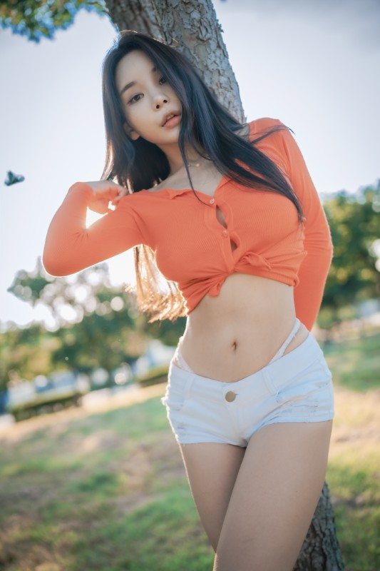 Zzyuri – [Last Summer] preview 9