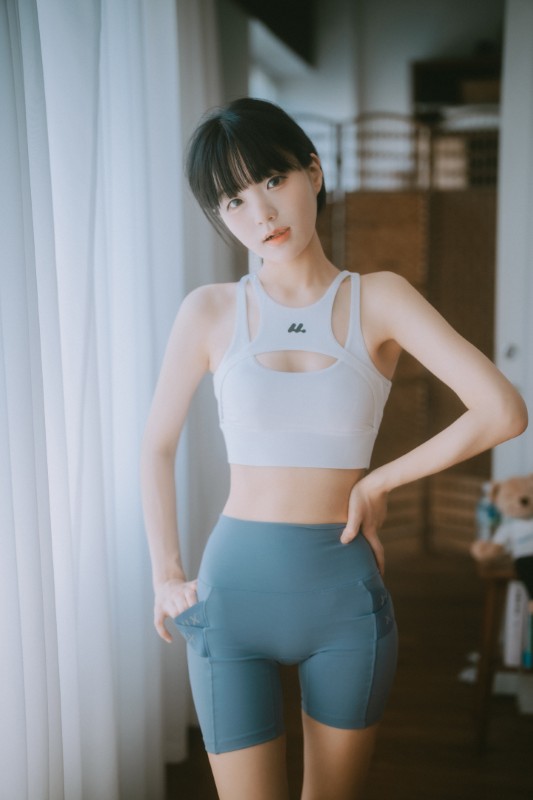 Jenny – [Loose and Tight – Extended & Cropped] preview 10