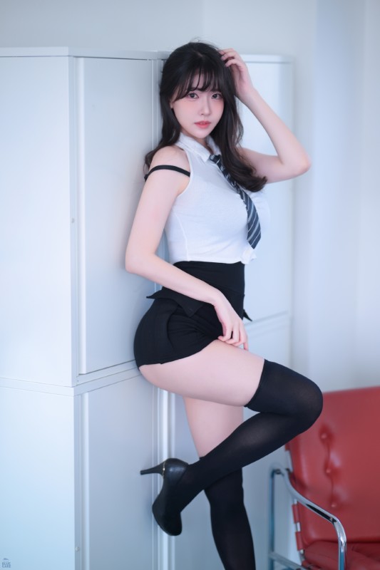 Ahrin – [Eat And Sleep] preview 8
