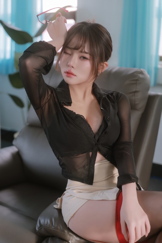 Yoppi – [Office Girl] preview 2