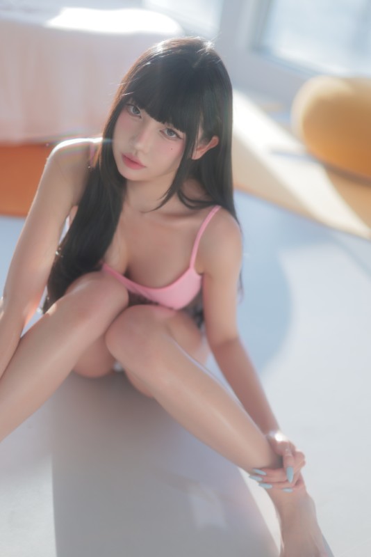 Donggeuran – [Baby Oil] preview 11