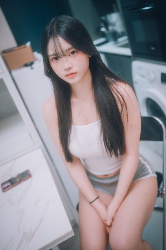 Serim – [Little Room Stories] preview 9