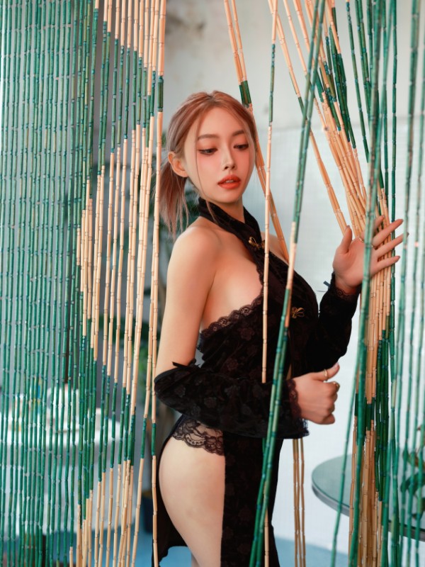 Ella – [Dark Night Dream] preview 3