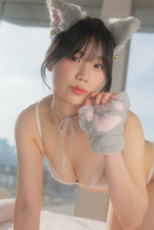 Yui – [Meow] preview 8