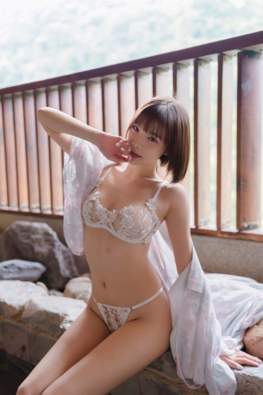Vicky – [Secret Hot Spring] preview 10