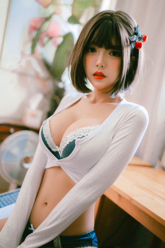 Crystal – [Cherry Whisper] preview 10
