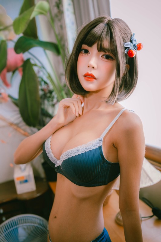 Crystal – [Cherry Whisper] preview 6
