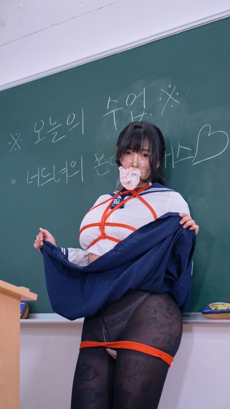 Boyeon – [Secret of Otaku] preview 5