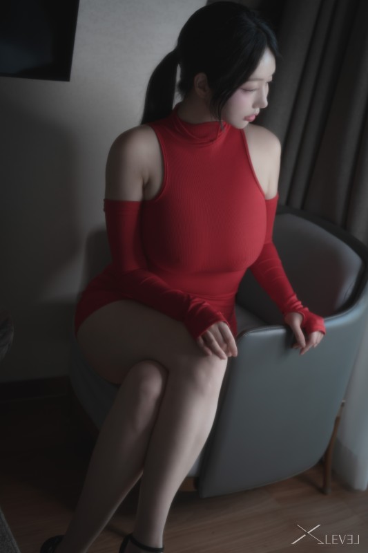 Suji Vol.82 – [Meshed RED] preview 12