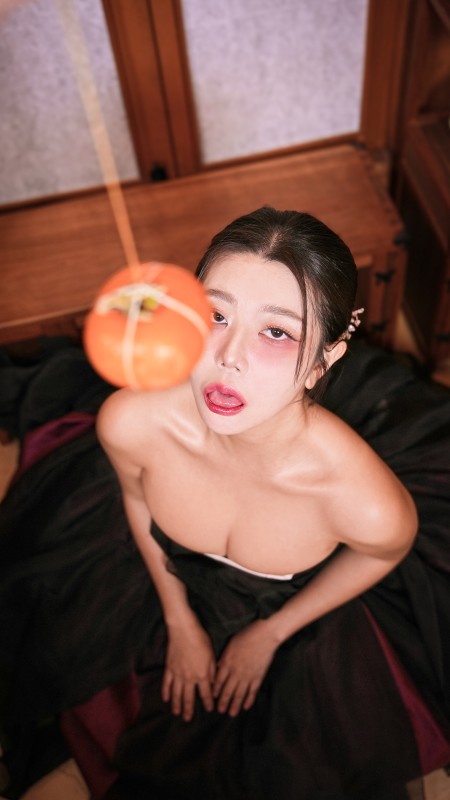 Yuni – [A Shallow Old-fashioned Woman] preview 10
