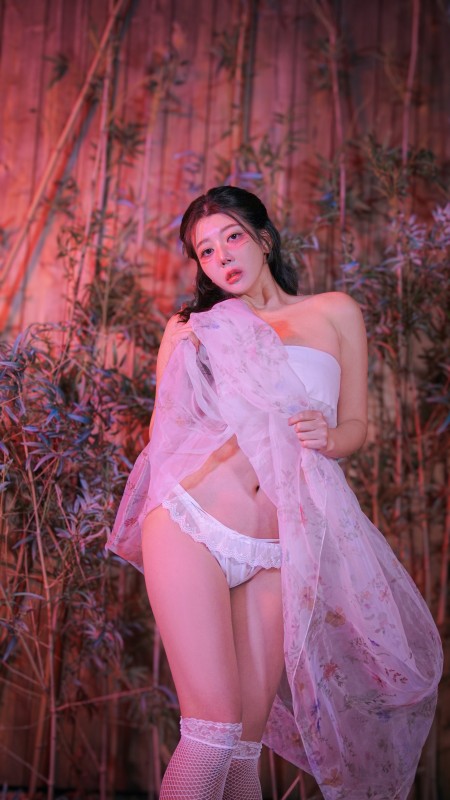 Yuni – [Undressed Nine-tailed Fox] preview 4