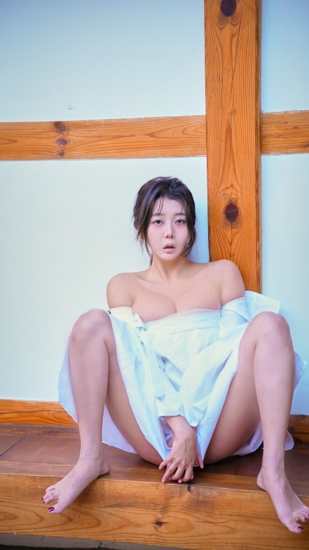 Yuni – [Your Own Slave] preview 9