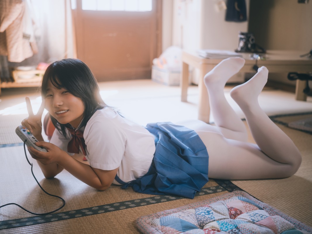 Mimmi – [In The Summer Sunshine] (Part 1) preview 12