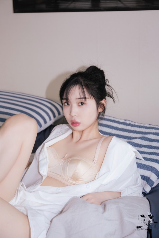 Vol.08 – [Gradually Undressing] preview 8