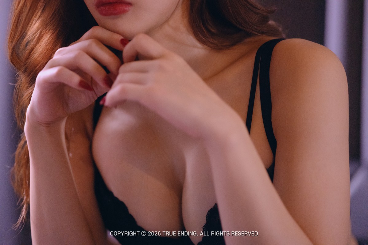 U.Na – [Nude Poker] preview 8